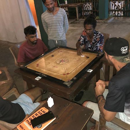 Beach Break Surf Hostel فيليغاما المظهر الخارجي الصورة