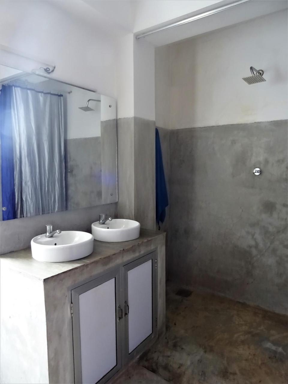Beach Break Surf Hostel فيليغاما المظهر الخارجي الصورة
