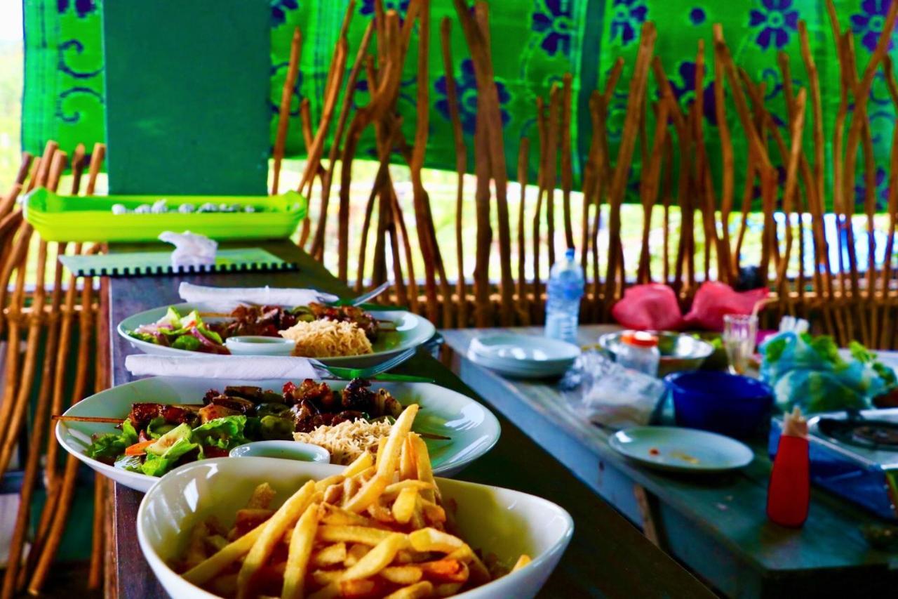Beach Break Surf Hostel فيليغاما المظهر الخارجي الصورة